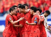 开云体育入口-南北对决激烈上演，球员拼尽全力