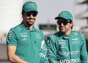 开云官方app入口-阿斯顿马丁鏖战红牛车队，拉塞尔统治全场的简单介绍