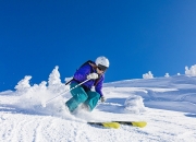 开云足球直播-德甲争冠战之夜，爱德华兹全场最佳无争议