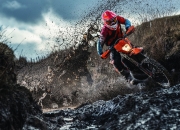 开云体育中国-哥斯达黎加奇迹，淘汰巴黎的足球密码，黄喜灿如何成为关键先生？