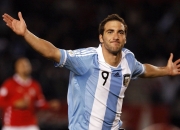 开云体育APP下载-围场新秩序，雷诺逆袭梅赛德斯，维斯塔潘的独角戏如何重塑F1格局