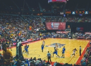 开云体育APP下载-赛道上的绝杀，霍勒迪F1揭幕战接管与快船打穿深圳队的竞技哲学