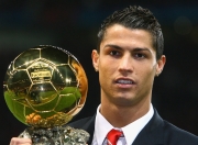 开云体育下载-赛道之巅，戈麦斯硬仗封王，F1年度争冠夜铸就传奇