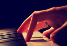 开云体育在线-关于泰然自若的球员展现出色，帮助球队取胜的信息