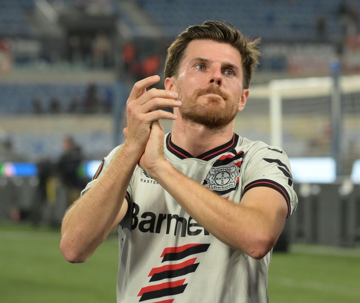 包含英国网球队绝地反击美国网球队，穆雷送出助攻的词条