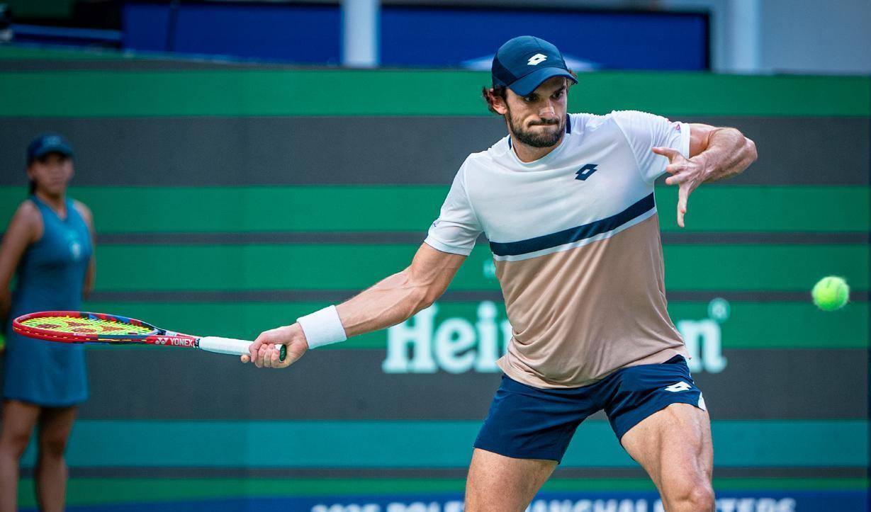 欧洲网球队爆冷日本网球队，德约科维奇完成帽子戏法的简单介绍