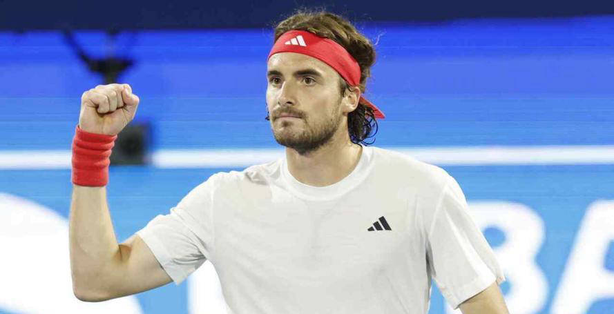 法网横扫年终总决赛,西西帕斯带队取胜 法网横扫年终总决赛,西西帕斯带队取胜