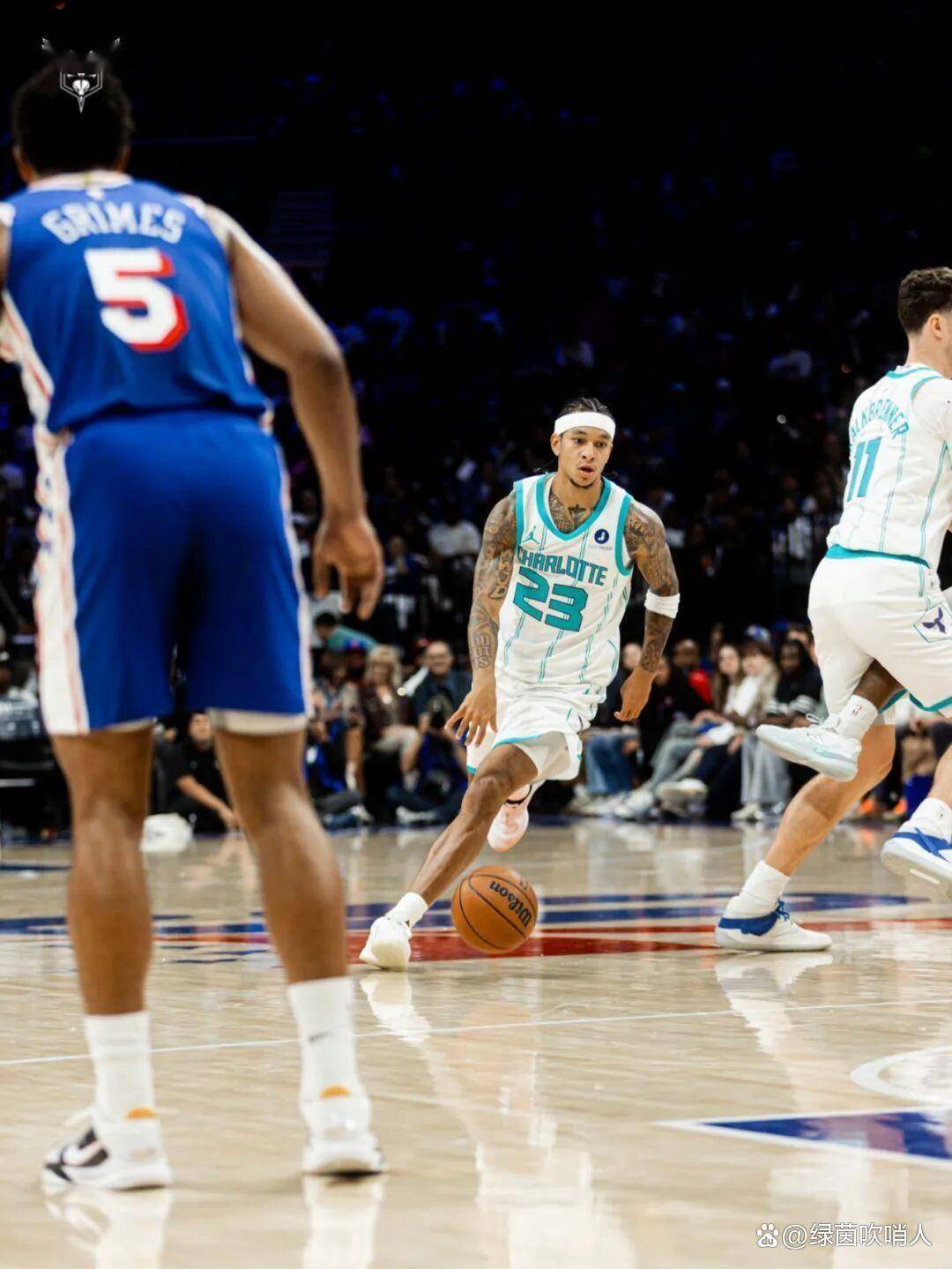 魔术主场力克黄蜂，小牛球员斗志昂扬激情四射的简单介绍