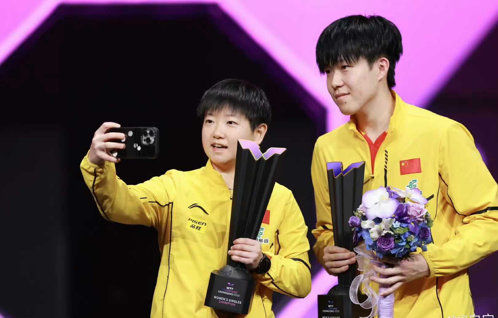 关于海豚队爆冷击败飞鹰，引发球迷热议的信息