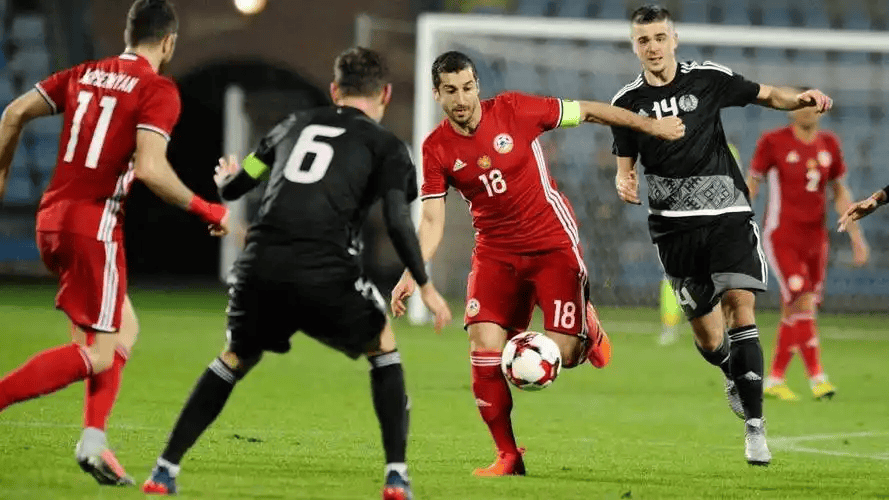 欧国联比赛频频上演,球迷热情高涨 欧国联比赛频频上演,球迷热情高涨