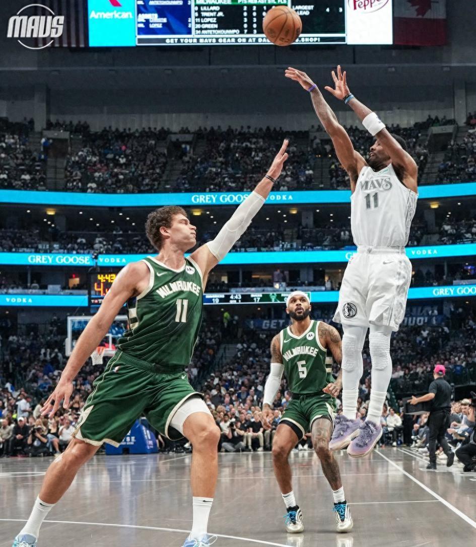 雄鹿双星合砍分，助球队大胜的简单介绍