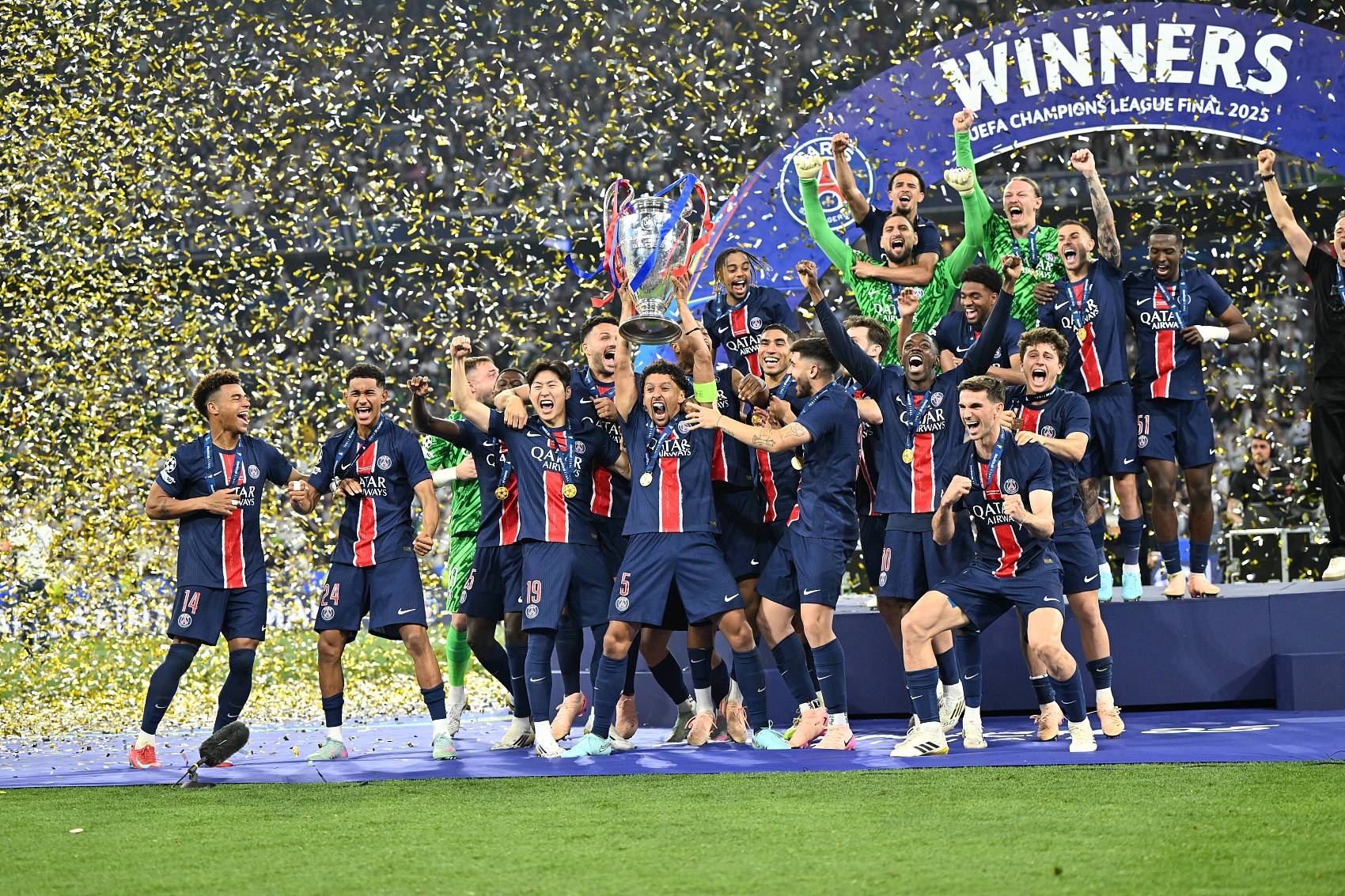 包含巴黎圣日耳曼遭遇不敌,榜首位置动摇的词条 包含巴黎圣日耳曼遭遇不敌,榜首位置动摇的词条