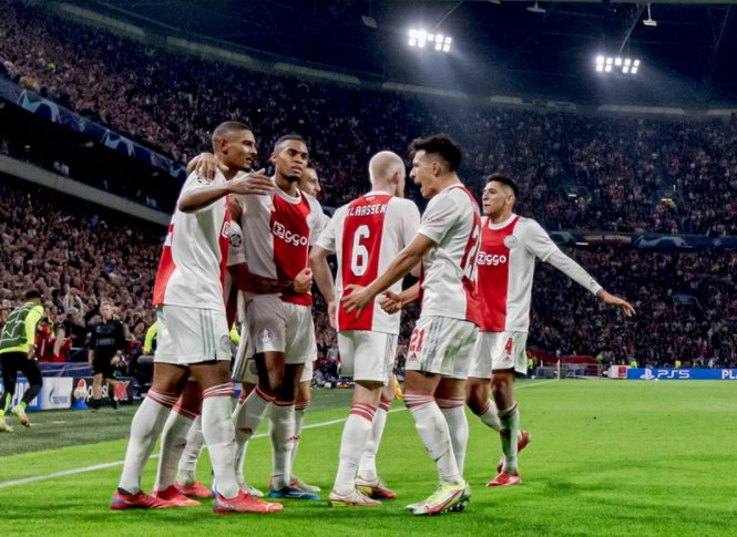 关于美国横扫多特蒙德，孔德高光表现的信息