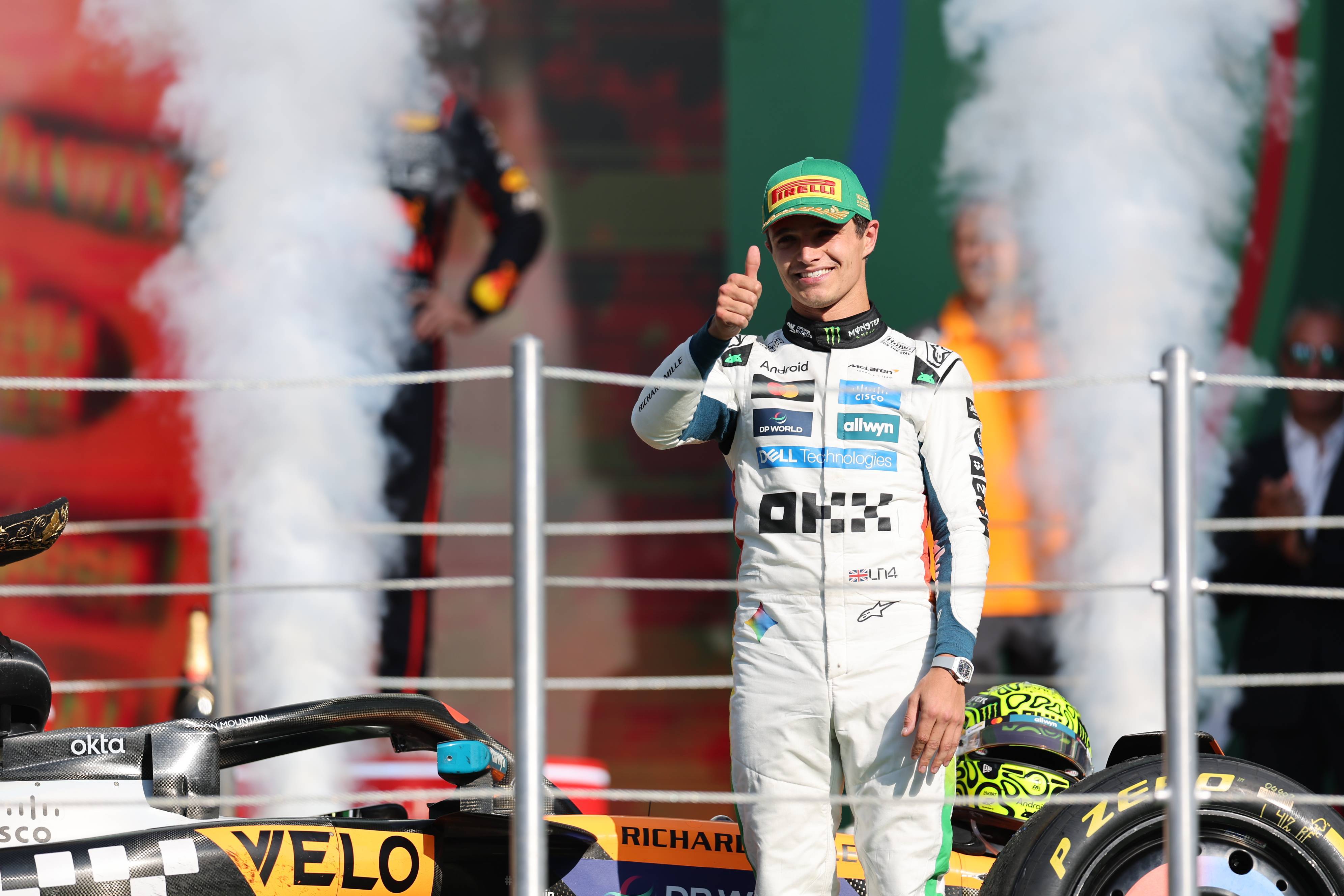 包含红牛二队逆转法拉利，诺里斯统治全场的词条