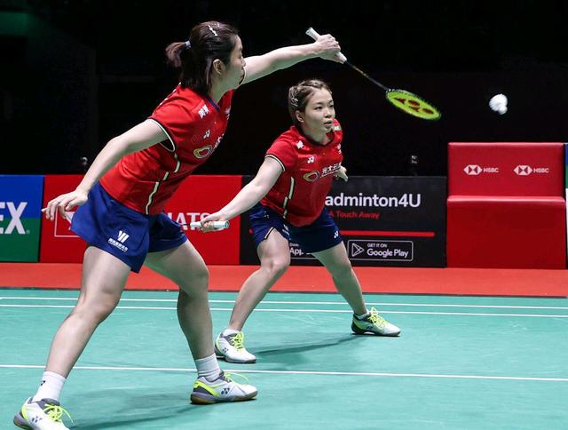 中国队翻盘日本队,黄鸭组合扛起全队的简单介绍 中国队翻盘日本队,黄鸭组合扛起全队的简单介绍