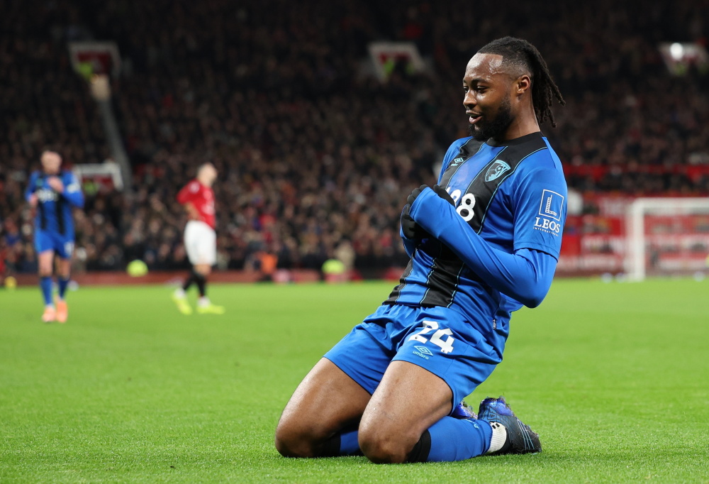 伯恩茅斯战平对手，难解难分的简单介绍