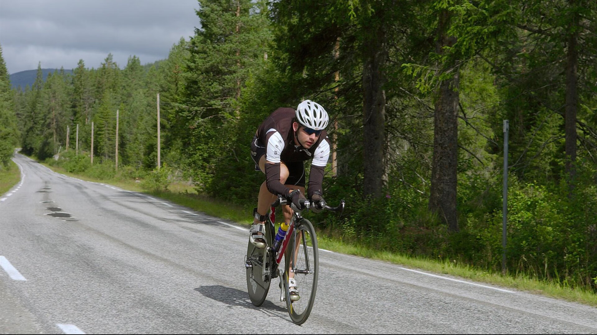 冠军级表现!塔图姆狂砍41分,黄蜂力克雄鹿终结对手连胜