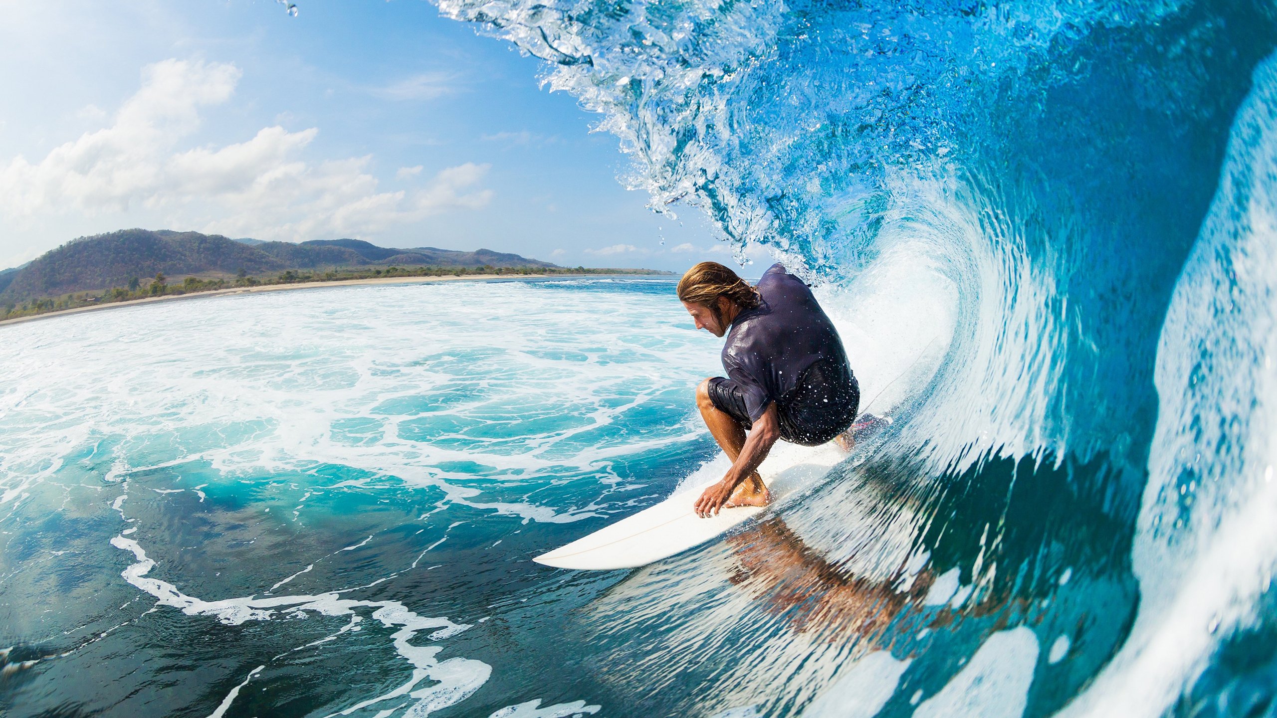皮克一锤定音，比利亚雷亚尔绝境逢生力克洪都拉斯